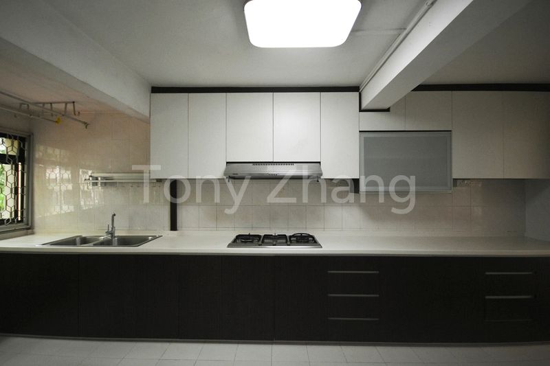 4 Room (4I) HDB for Rent in  13 Holland Drive - Image 3